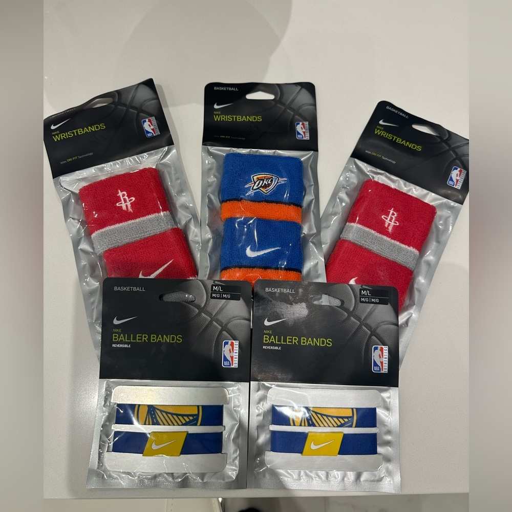 Nike Basketball Accessories Bundle